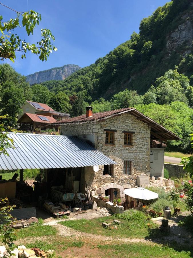 Au Pied Du Vercors Tout Est Permis La Riviere  외부 사진